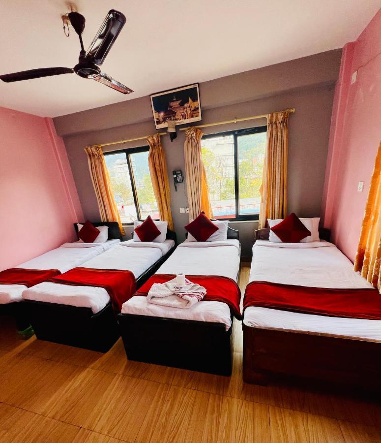 Hotel Donosti Pokhara Exterior photo